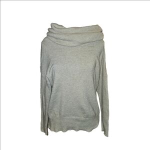 Poof Warm and cozy lifestyle sweater